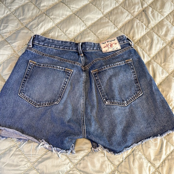 true religion cut offs - Picture 2 of 2